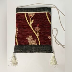 Floral Embroidered Red and Black Women's Crossbody Bag‎